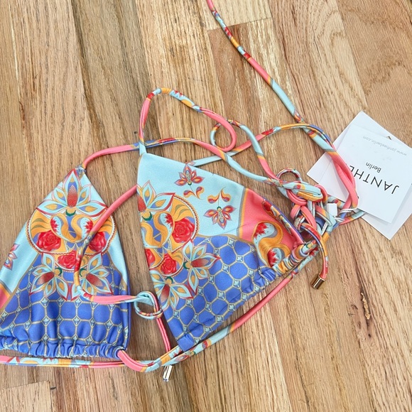 Janthee the Label String Bikini - Picture 4 of 5